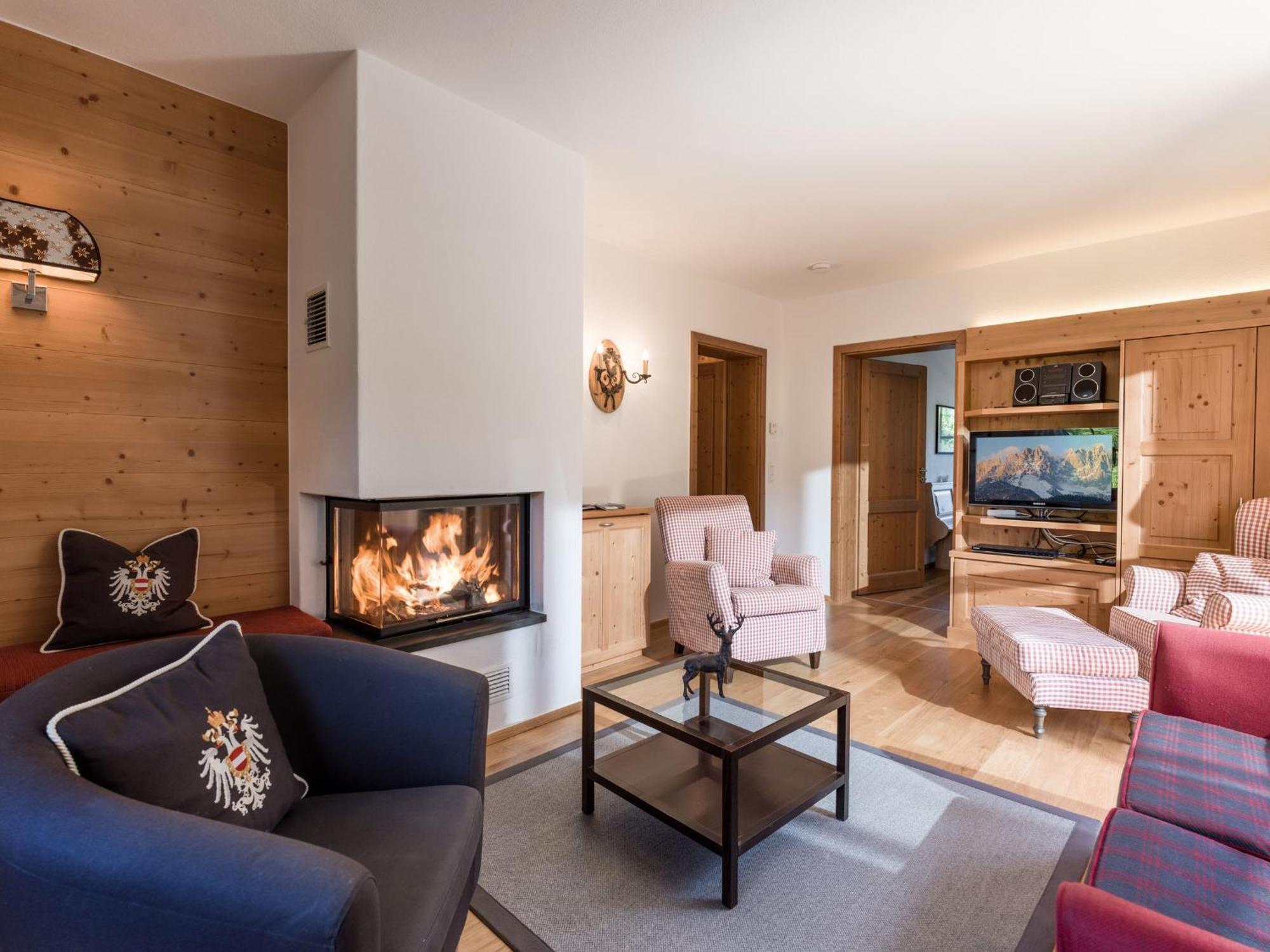 Landhaus Kitzhorn Appartement Hahnenkamm - By Nv-Appartements Kitzbühel Esterno foto